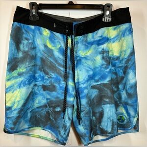 Quiksilver Men’s Ocean Scallop 18” Board Shorts Size 32